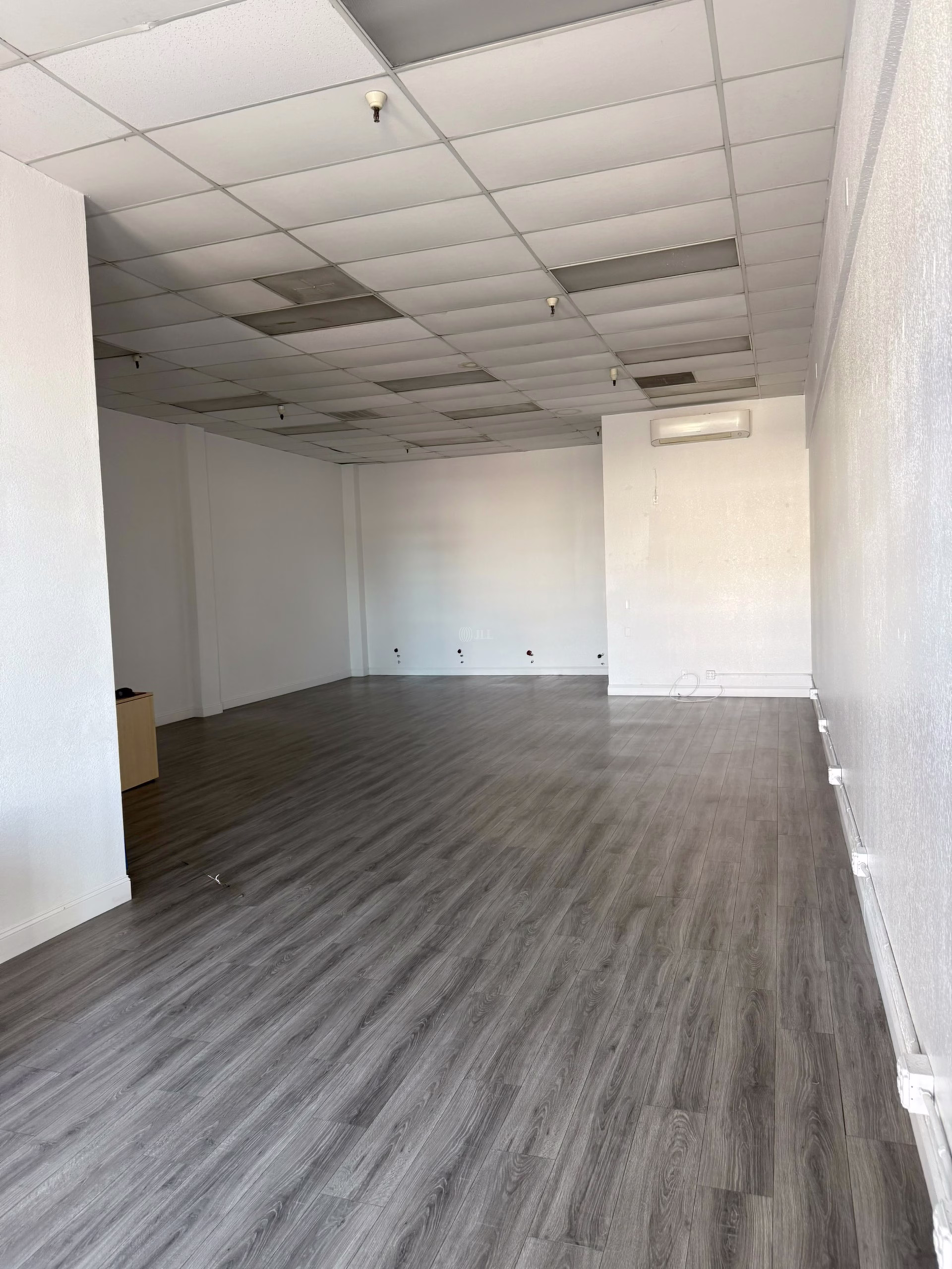 7530 Commerce Blvd