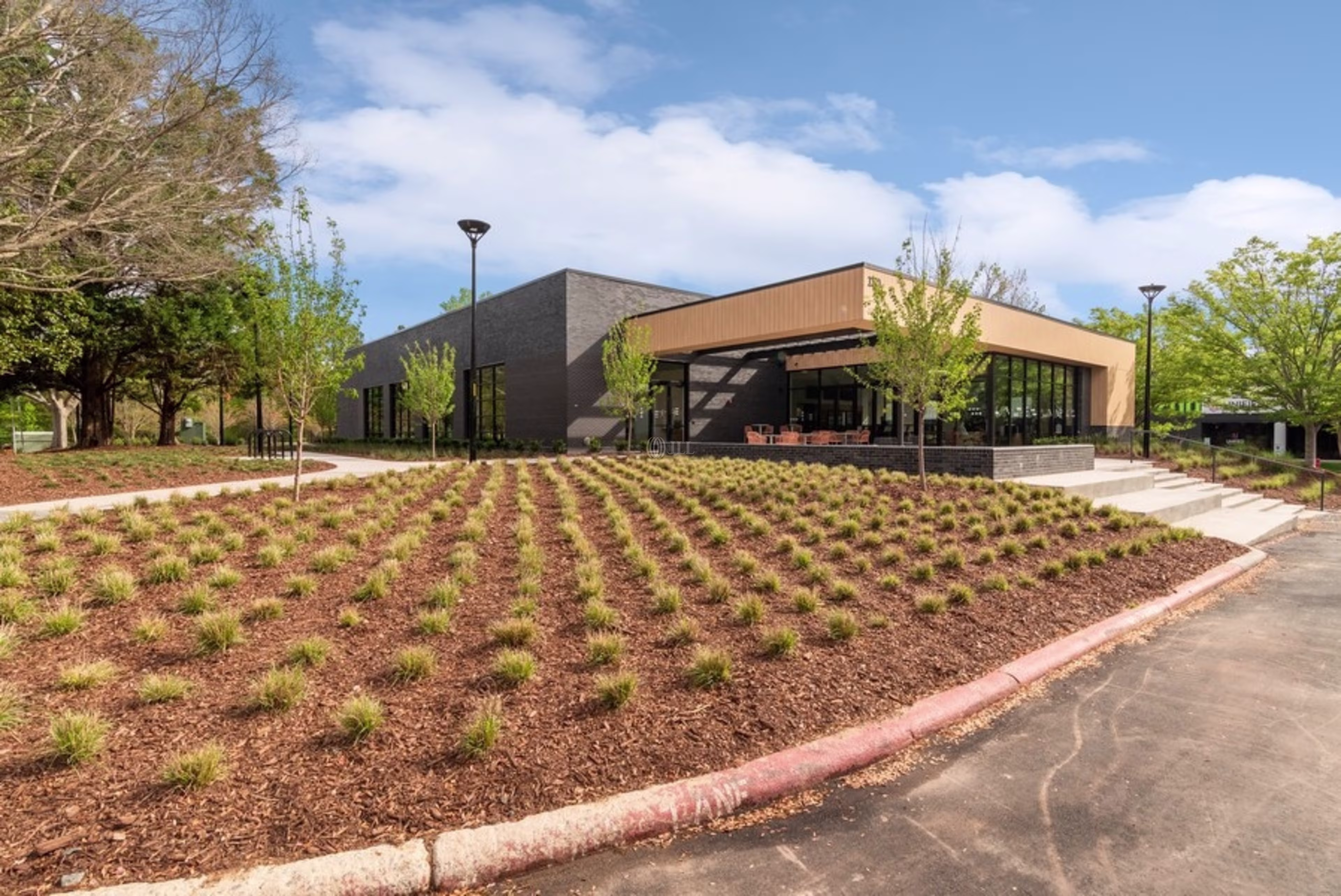 300 Perimeter Park Dr