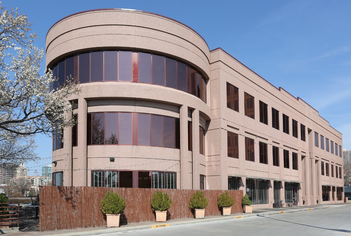 4740 Grand Ave, Kansas City, MO 64112