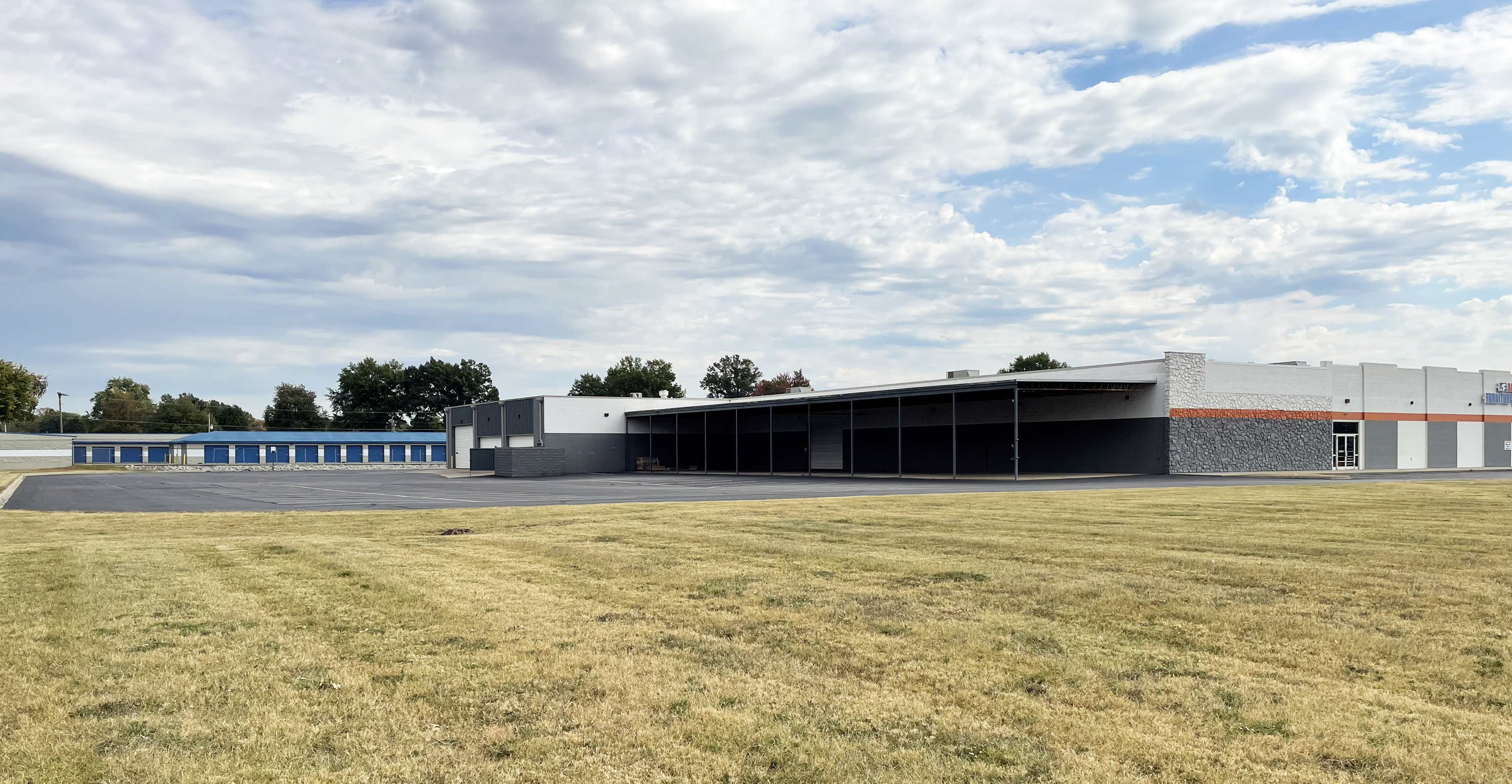 511 Little League Blvd, Clarksville, IN 47129