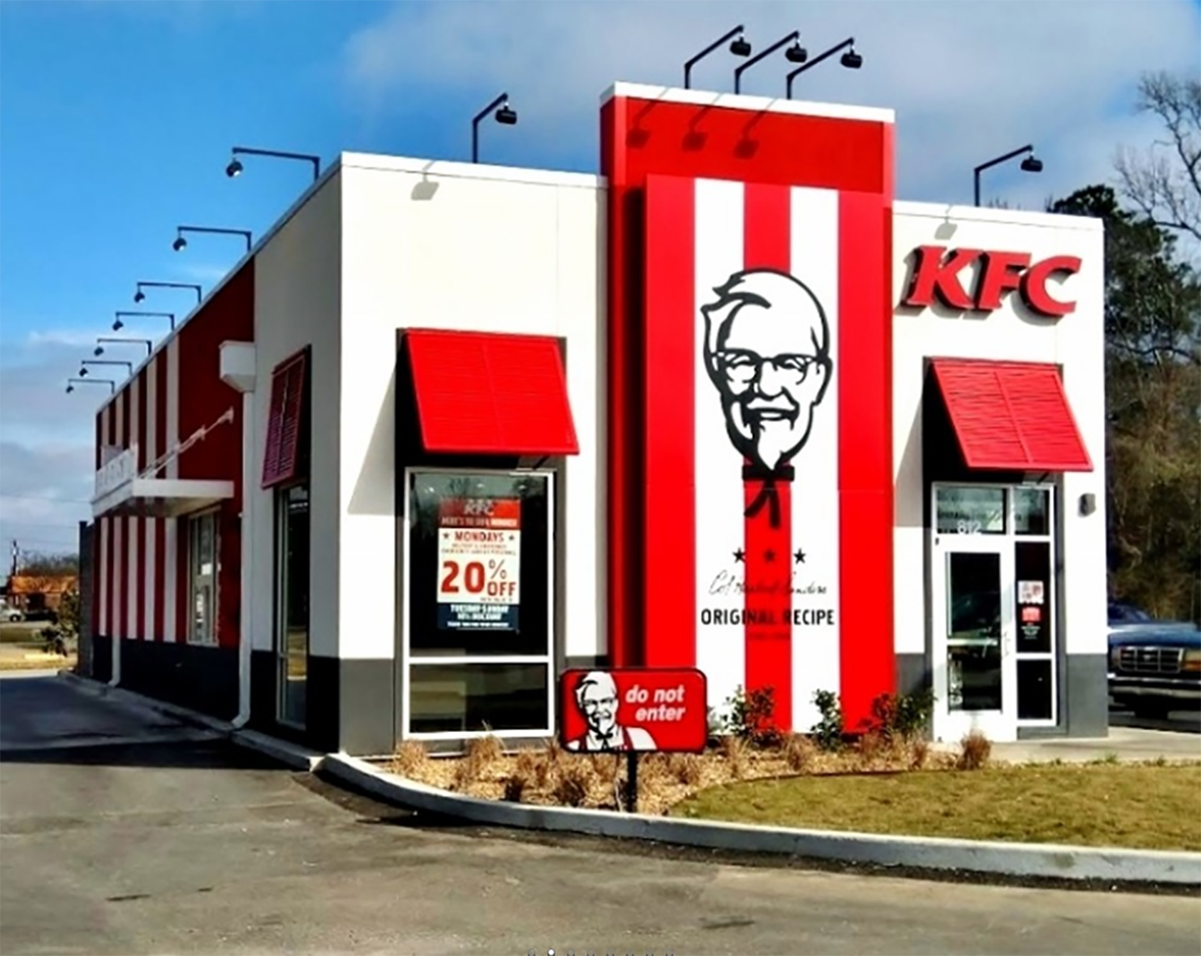812 N Pine St, Deridder, LA 70634