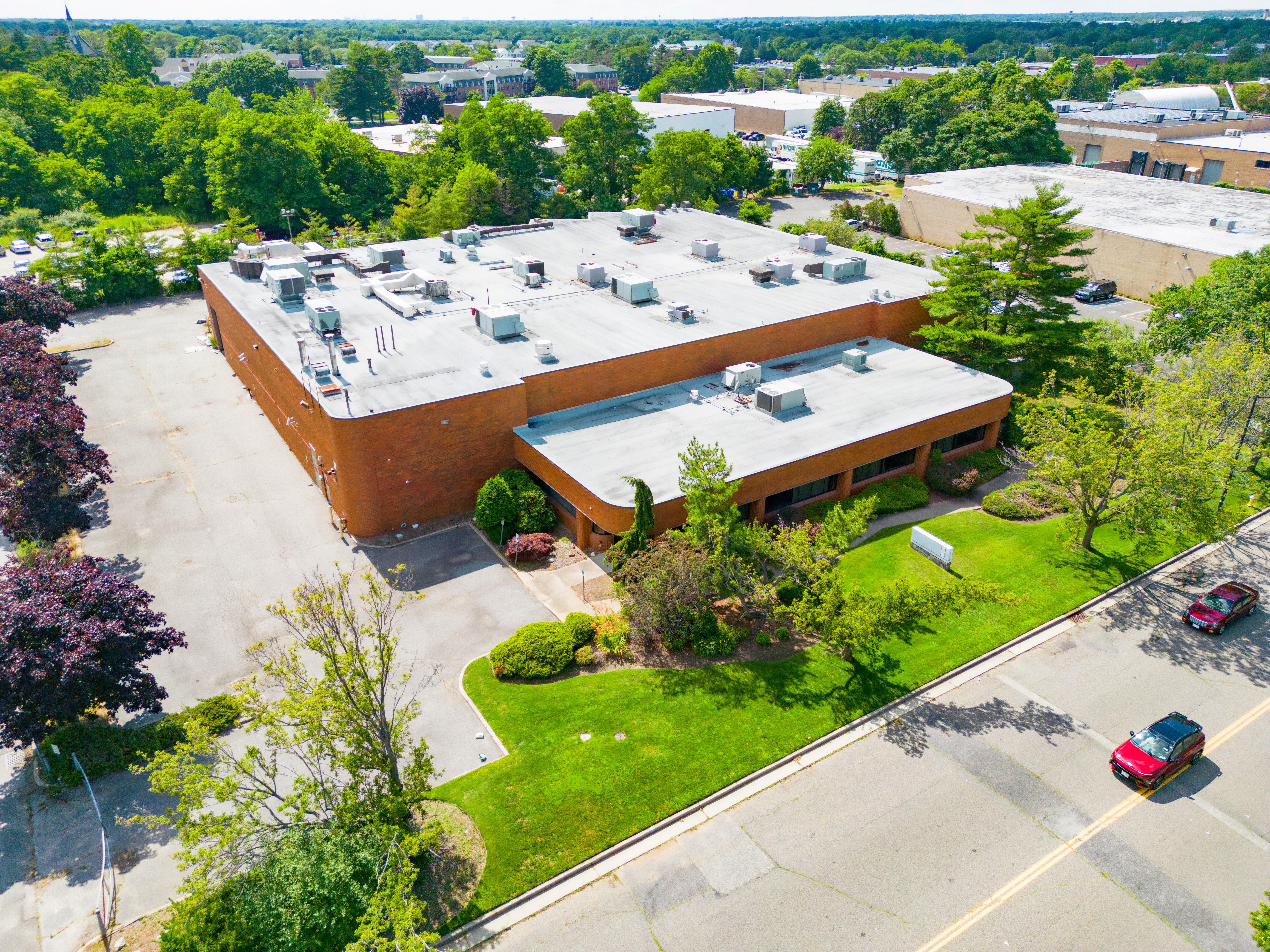 5100 New Horizons Blvd, Amityville, NY 11701