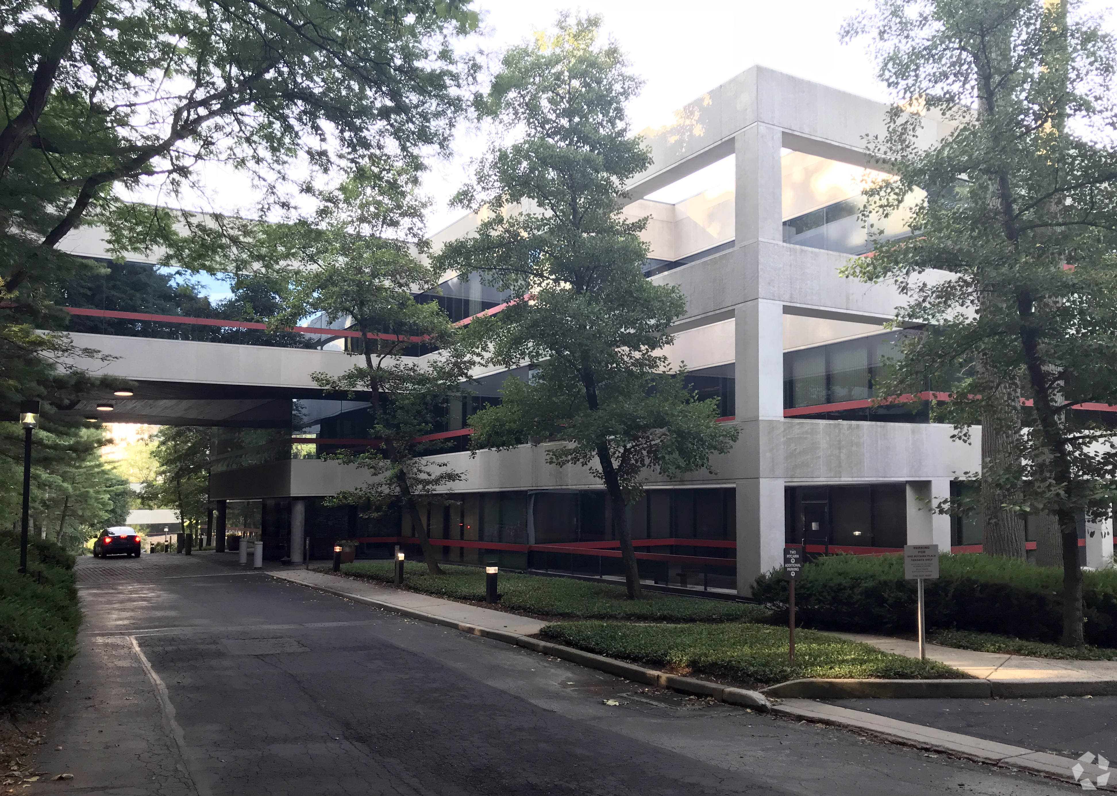 165 Township Line Rd, Jenkintown, PA 19046