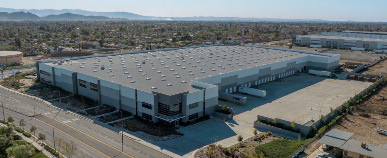 2380 W Base Line Rd, Rialto, CA 92376