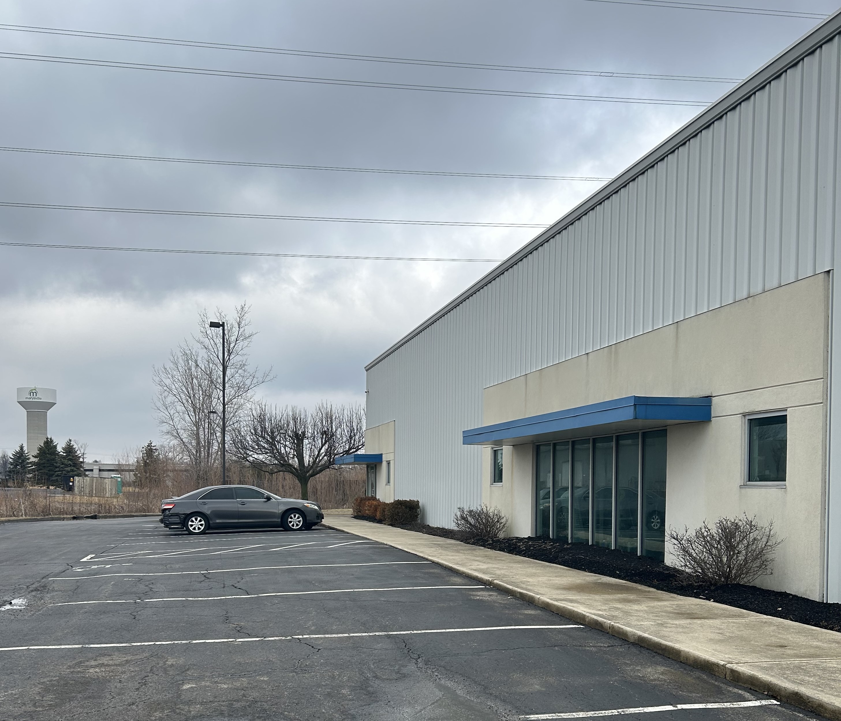 7637 Commerce Pl, Plain City, OH 43064