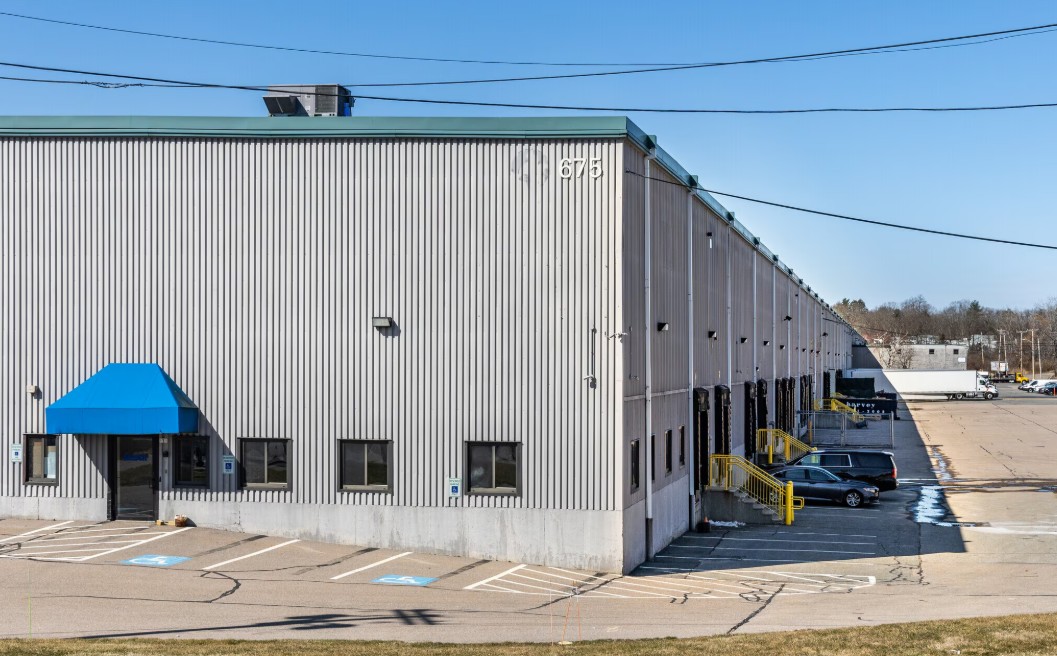 675 Canton St, Norwood, MA 02062