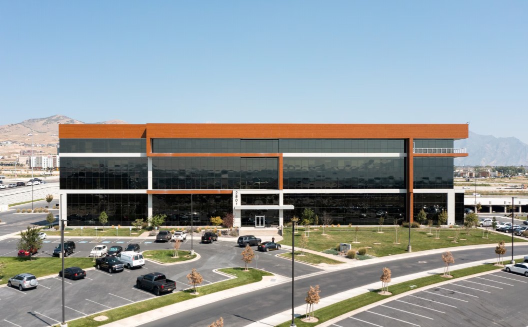 2801 N Thanksgiving Way, Lehi, UT 84043