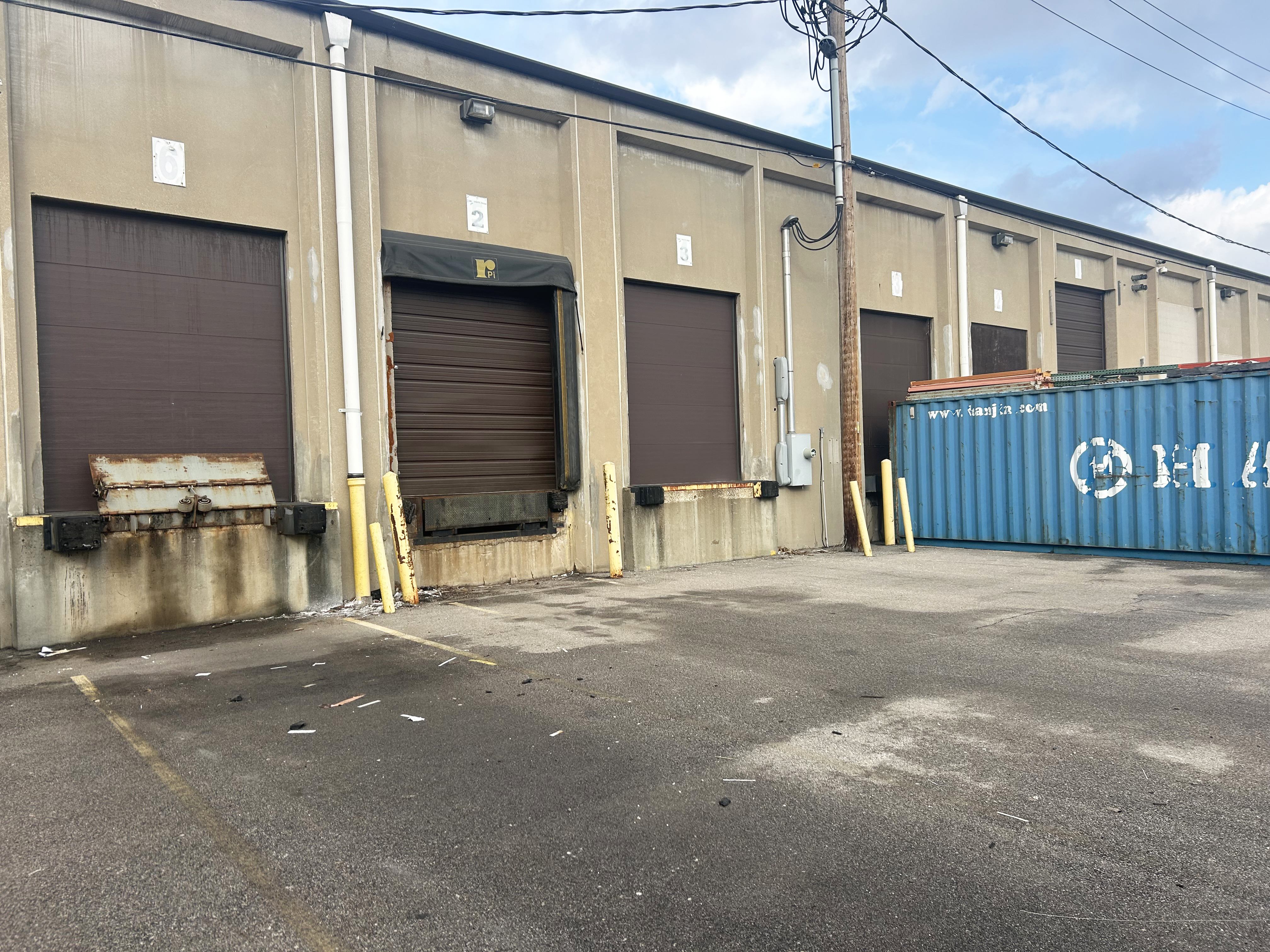 6410 Eastland Rd, Brook Park, OH 44142