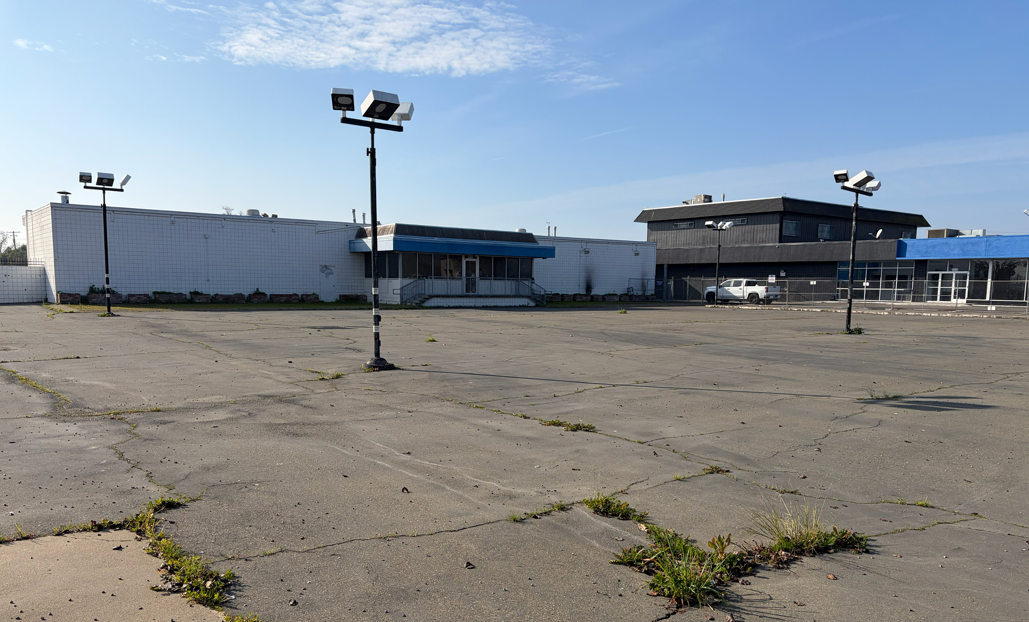 6250 Florin Rd, Sacramento, CA 95823