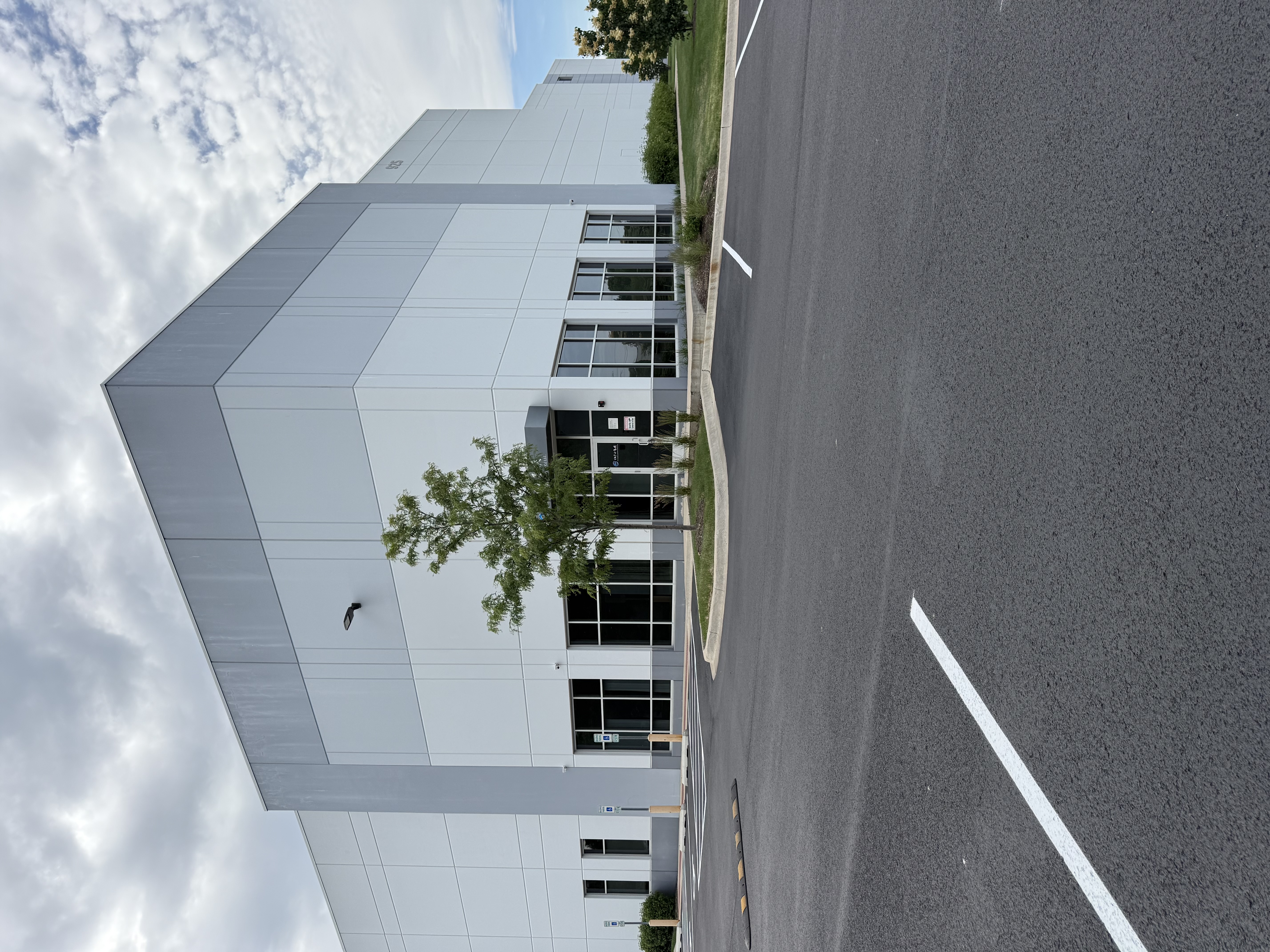 925 Enterprise St, Aurora, IL 60504