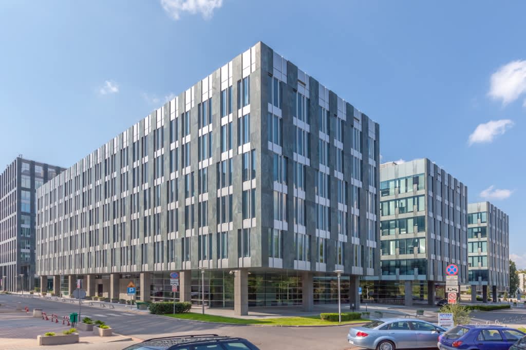 Widok główny na biurowiec