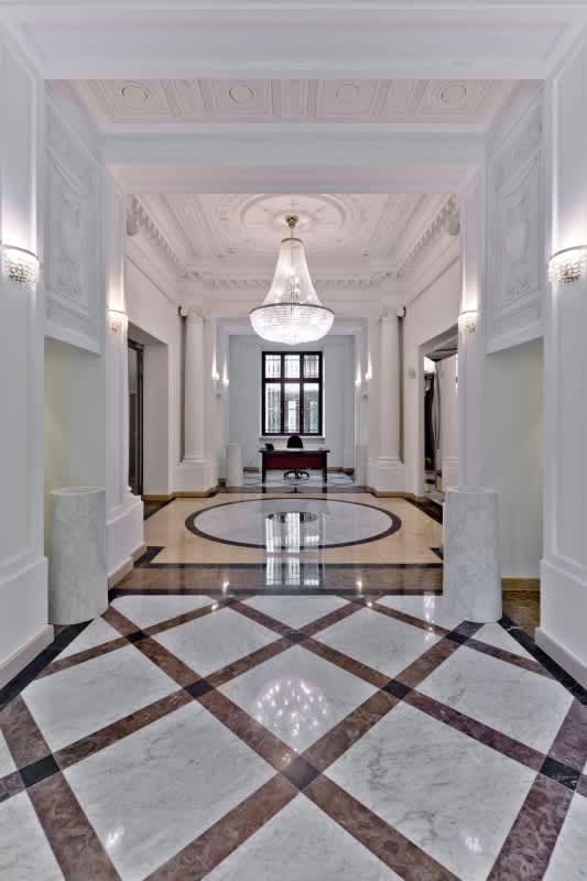 Wnętrza budynku biurowego