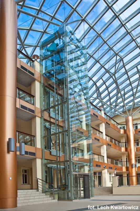 Stylowe wnętrze przestrzeni wspólnych Letia Business Center