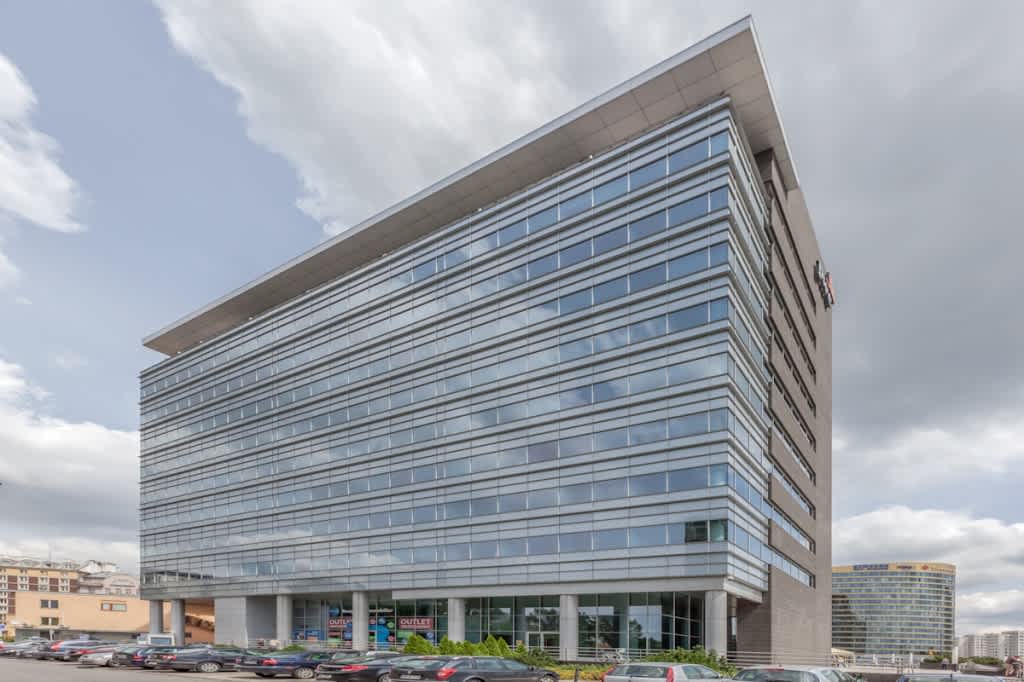 Bryła budynku - biura do wynajęcia