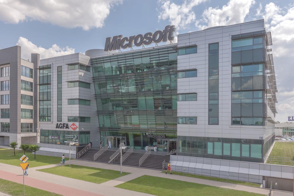 Elewacja budynku przeznaczonego pod wynajem biur