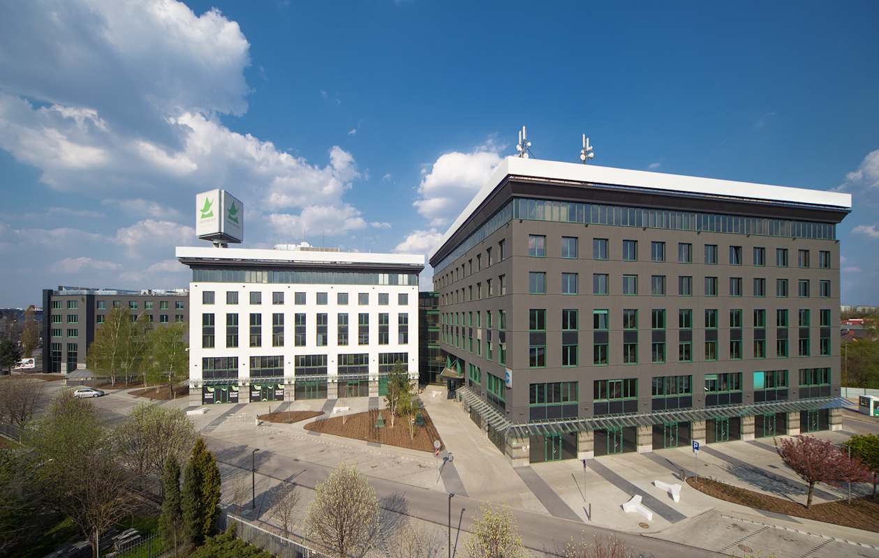 Budynek z powierzchnią biurową do wynajęcia