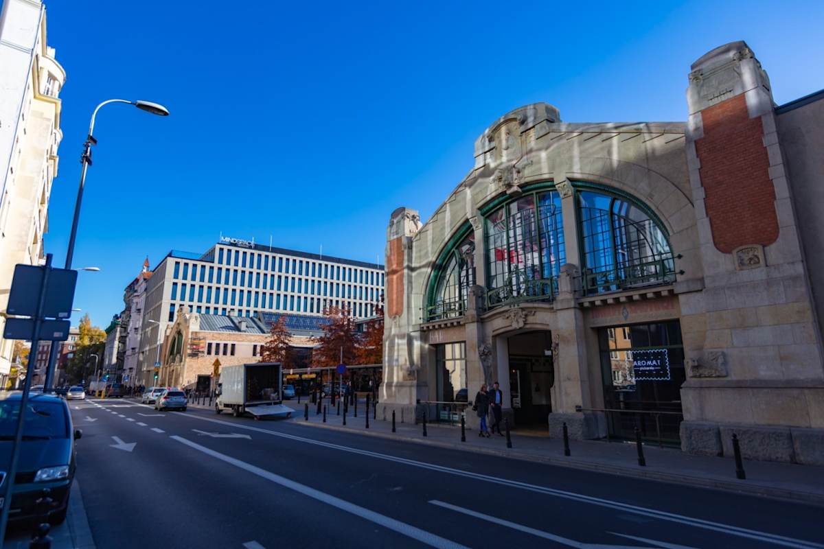 Hala Koszyki budynek C