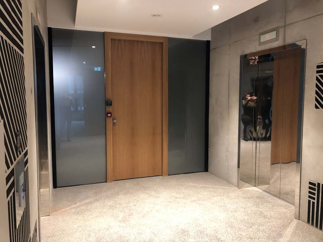 Floor lobby