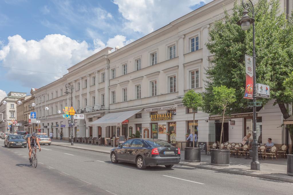 Budynek z biurami do wynajęcia