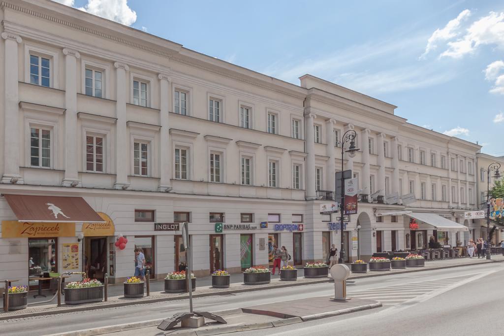 Widok główny budynku biurowego