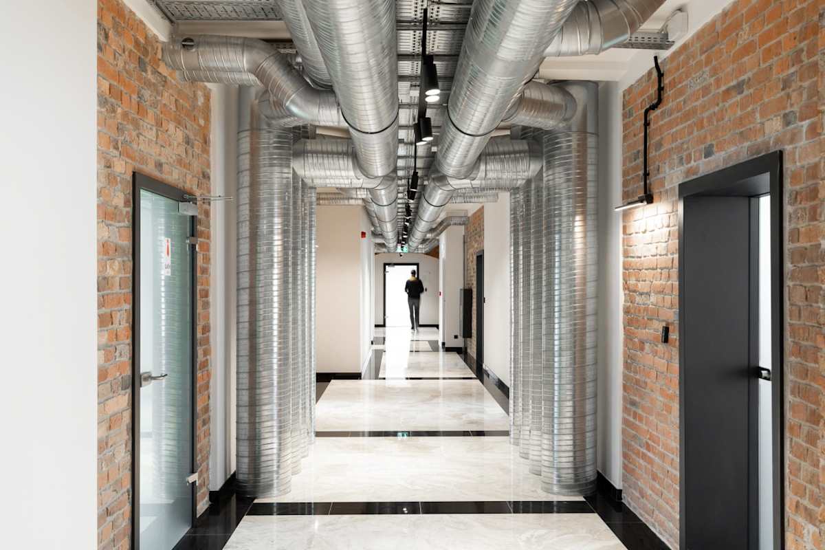 Cluster Offices, Dworcowa 8