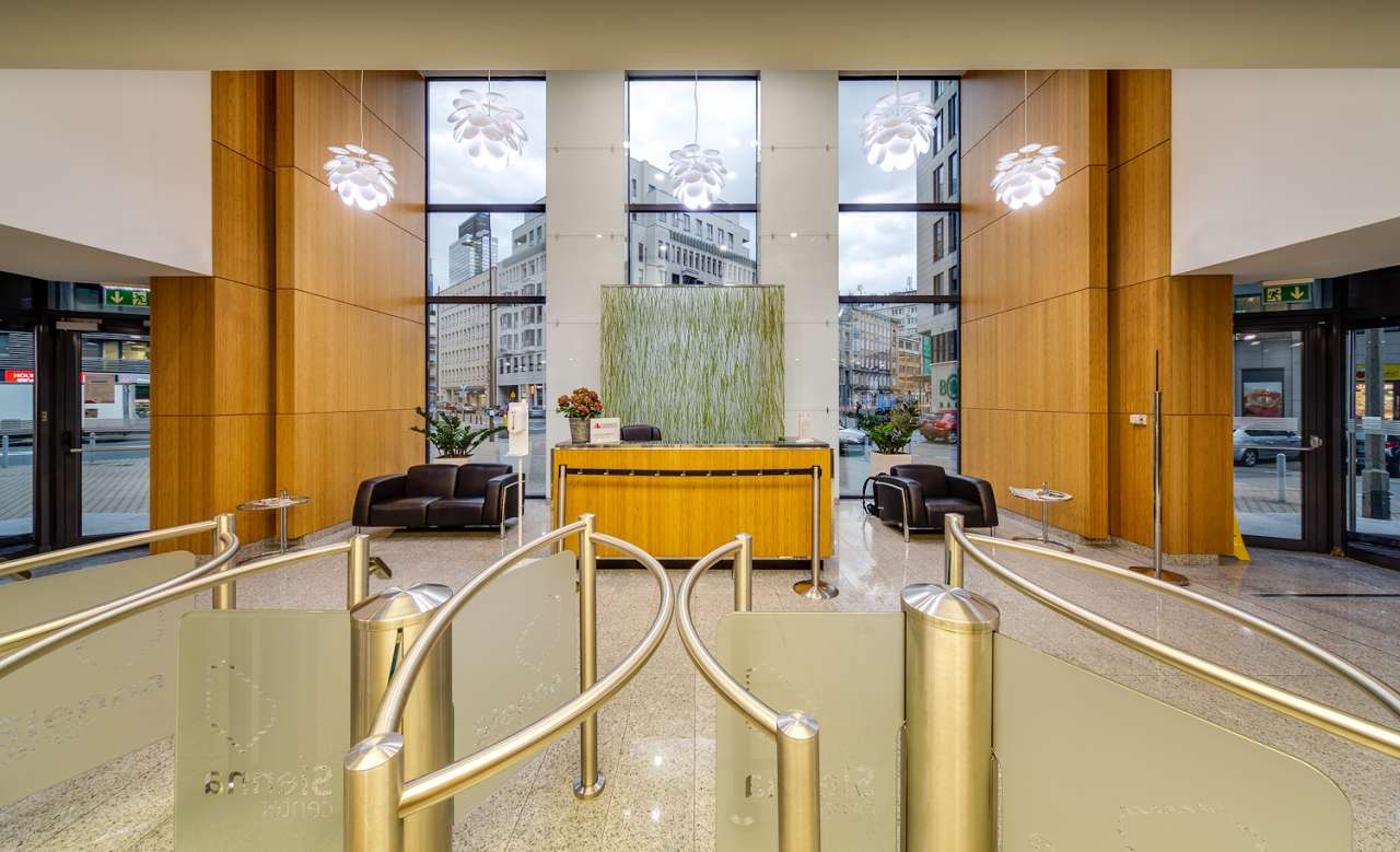 Cluster Offices Sienna Center