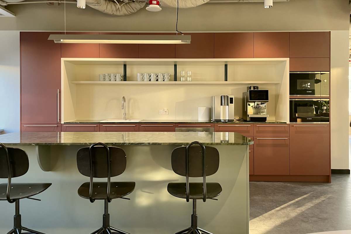 Cluster Offices Sienna Center