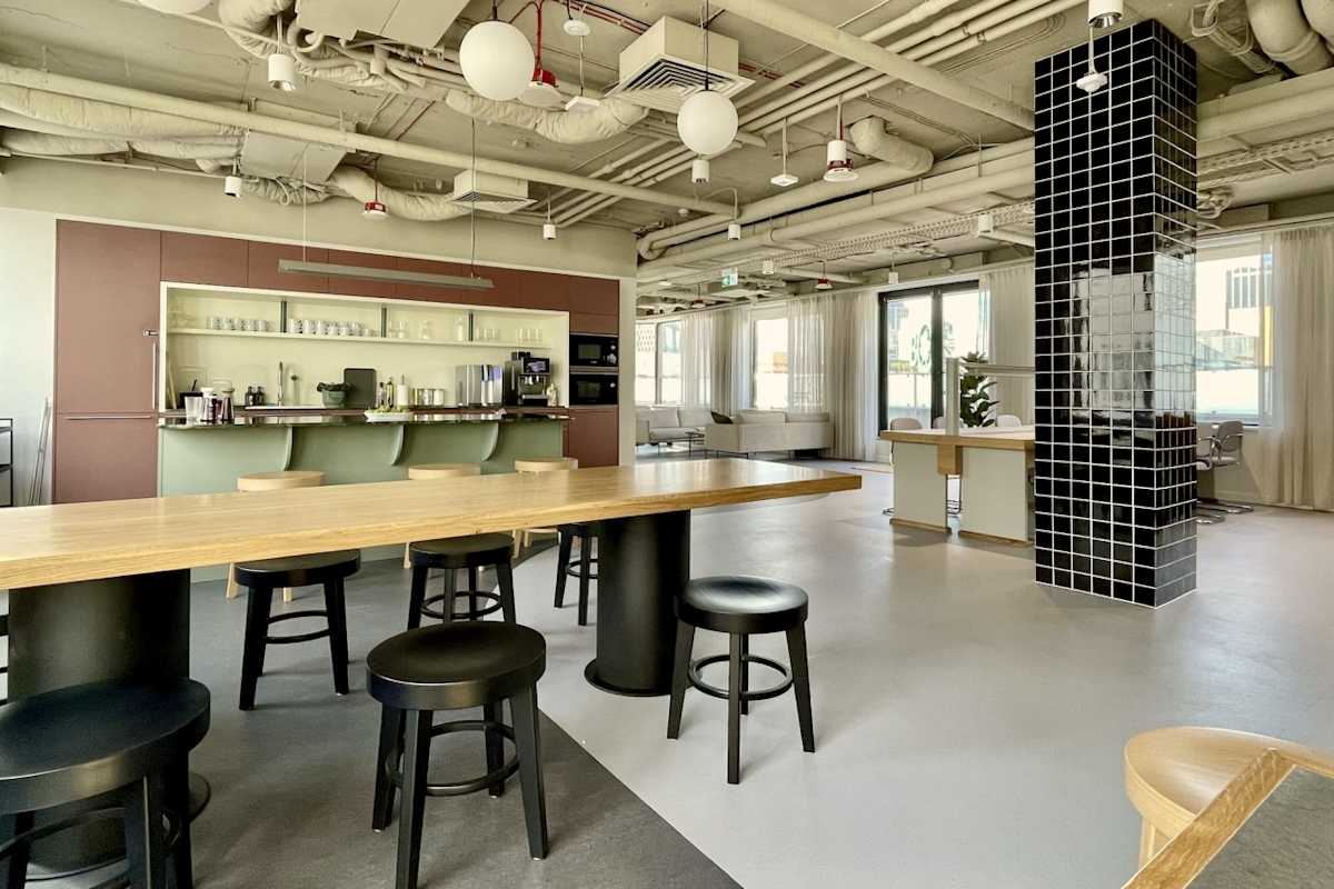 Cluster Offices Sienna Center