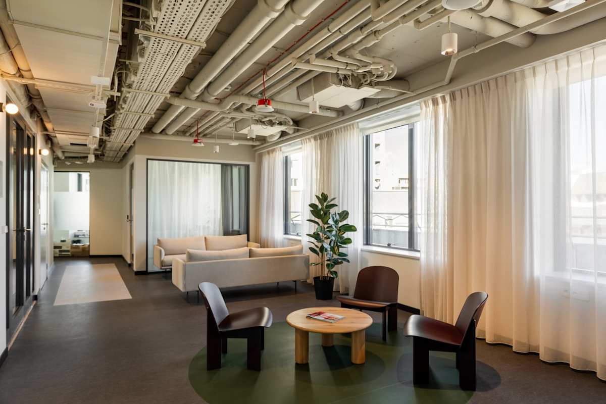 Cluster Offices Sienna Center