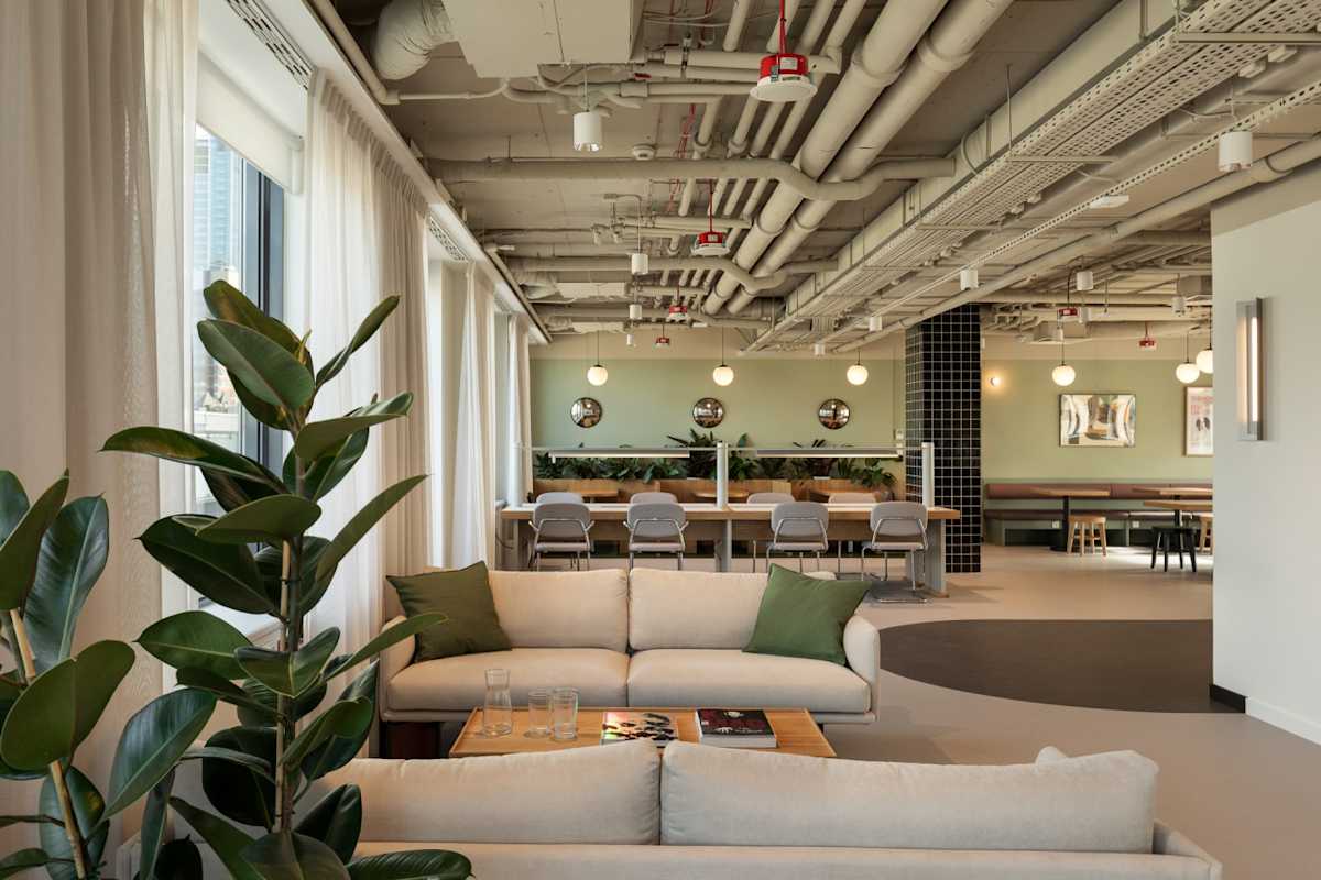 Cluster Offices Sienna Center