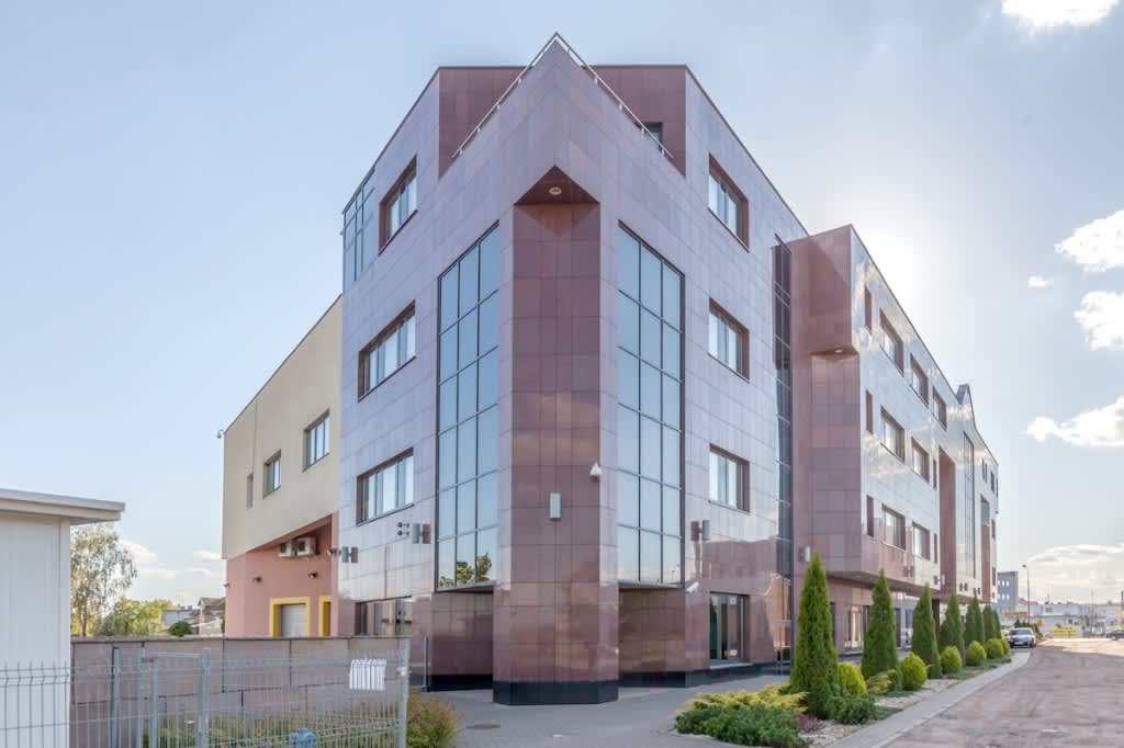 Budynek przeznaczony pod wynajem biur