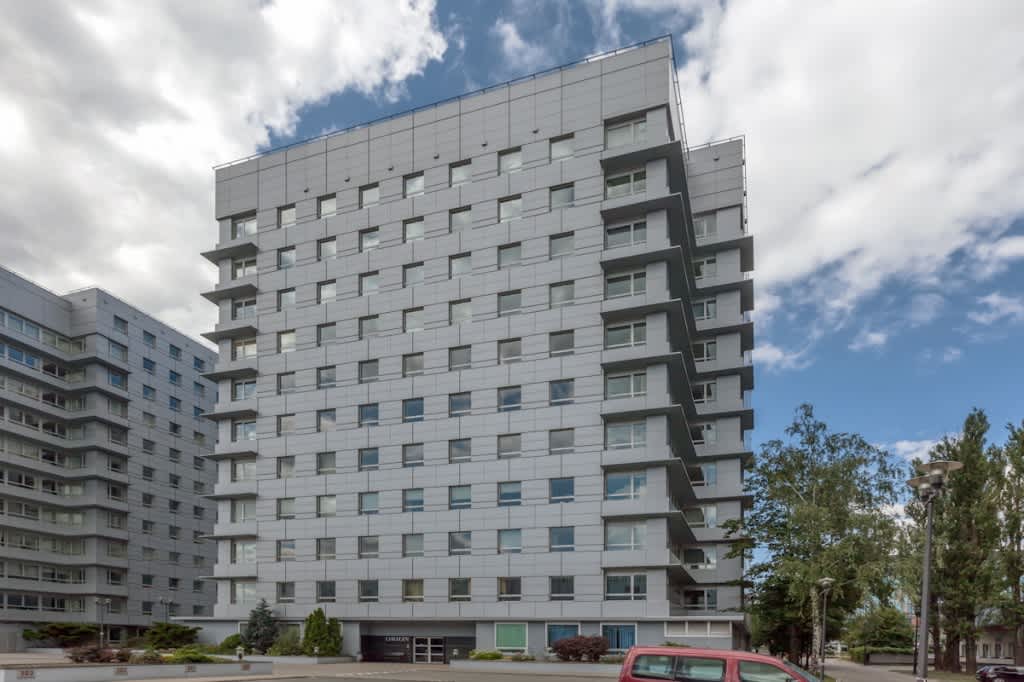 Budynek z biurami do wynajęcia