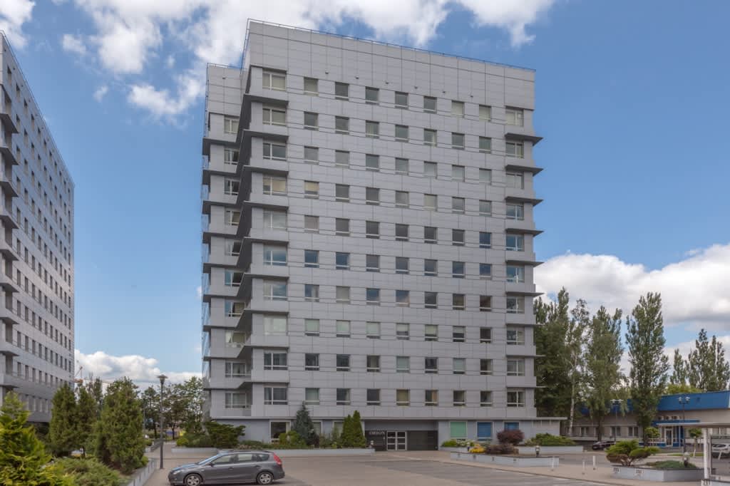 Fasada biurowca - biura do wynajęcia