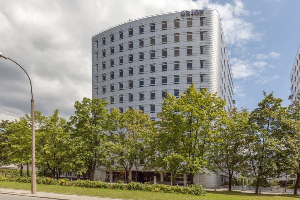 Front budynku z powierzchniami do wynajęcia