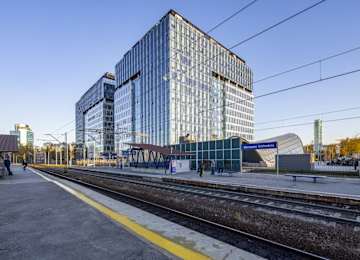 West Station II w stanie surowym