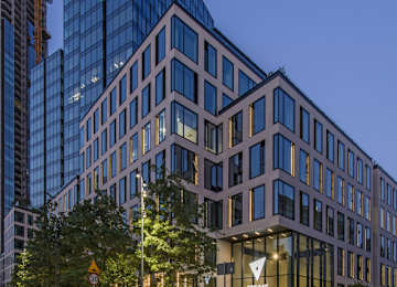 Nowy certyfikat dla Varso Place