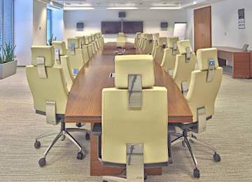 Warsaw Trade Tower na sprzedaż