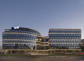 Na Infinity zawisła wiecha