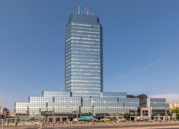 Blue Tower / Błękitny Wieżowiec