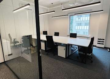 Al. Jana Pawła II 61