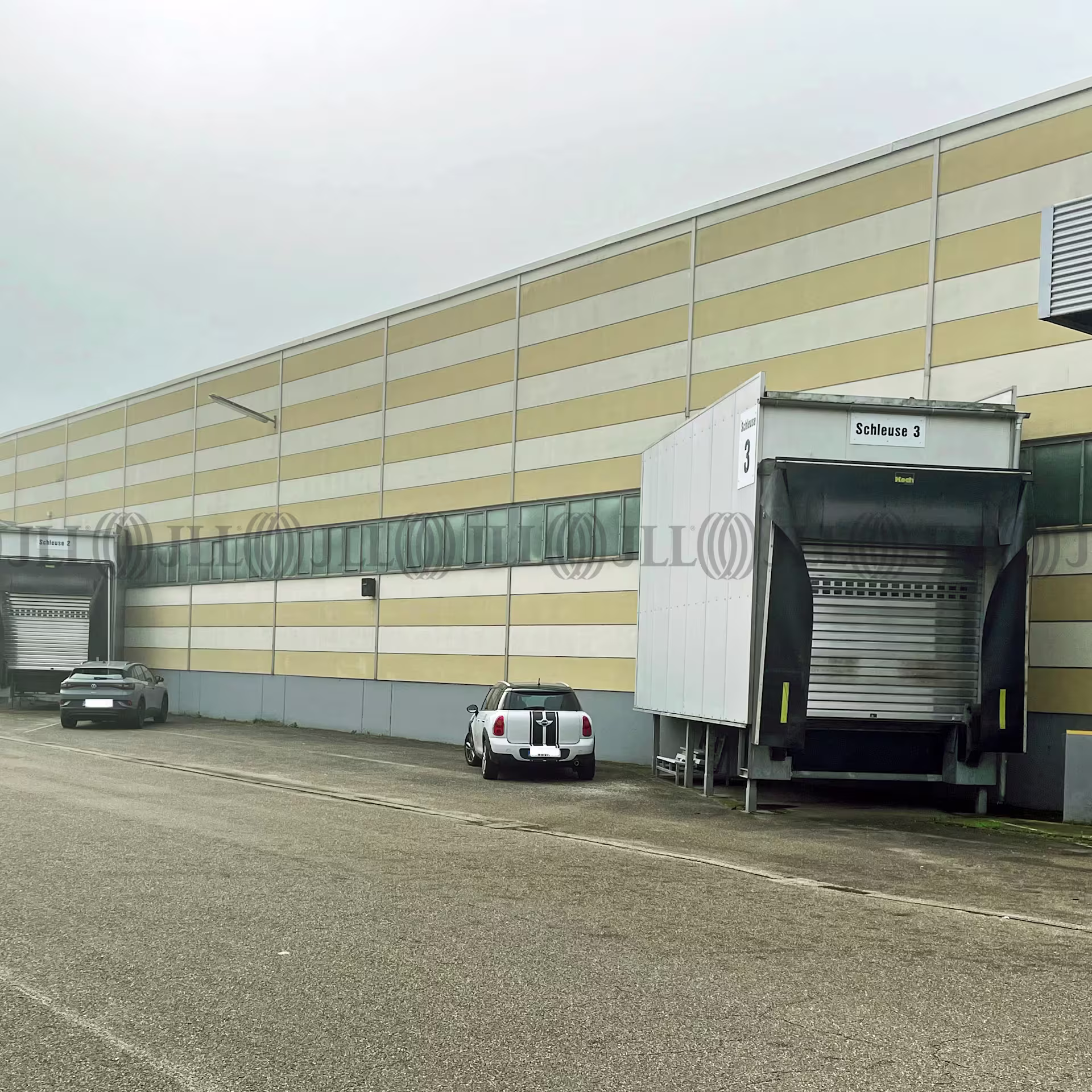 Hallen - Landau in der Pfalz - F2982