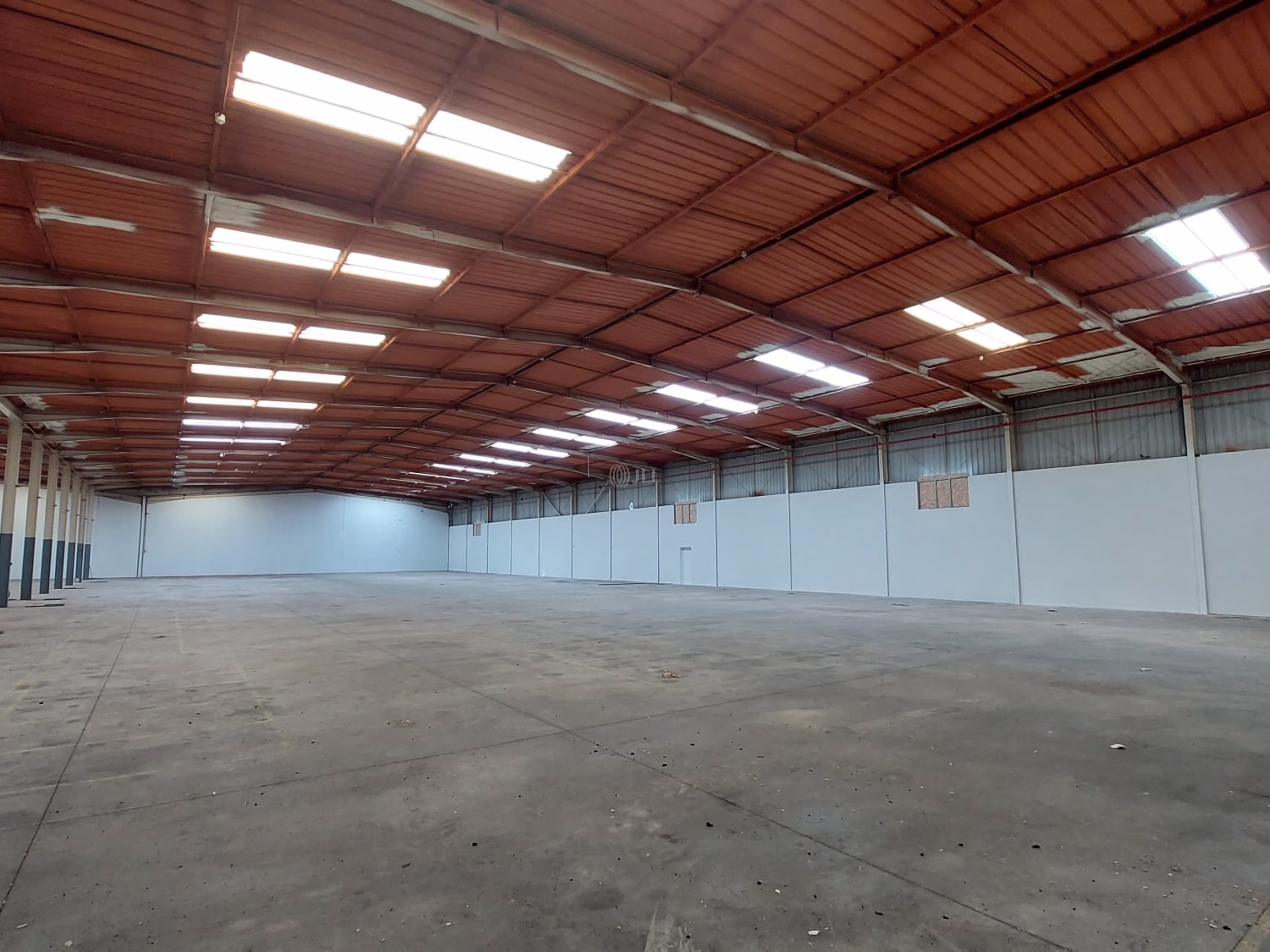 Armazém Industrial Samora Correia