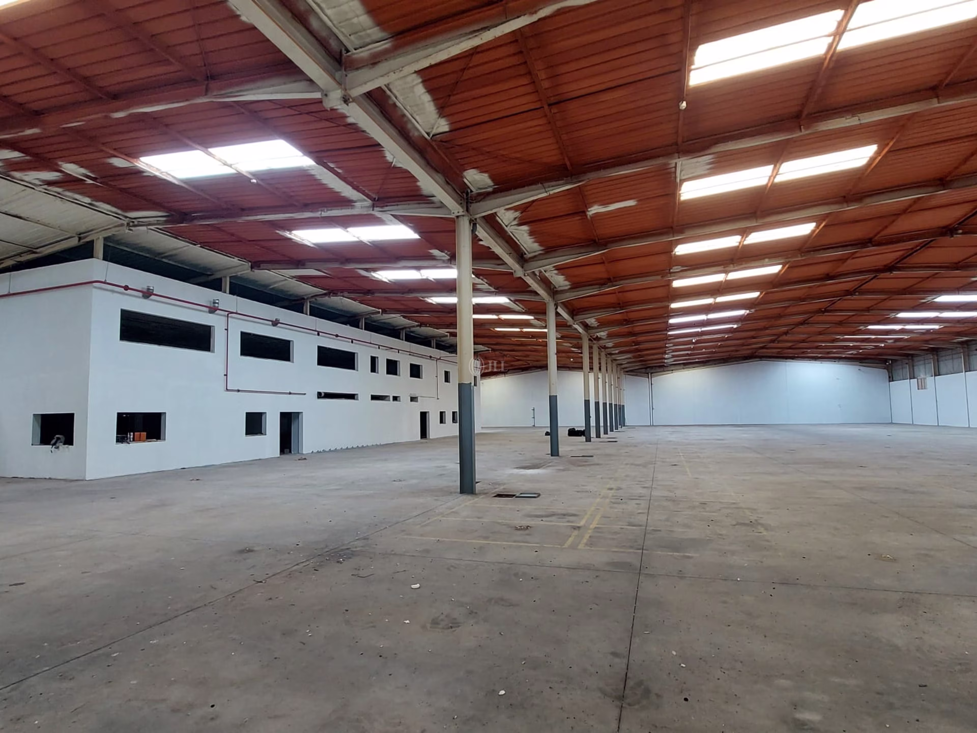 Armazém Industrial Samora Correia