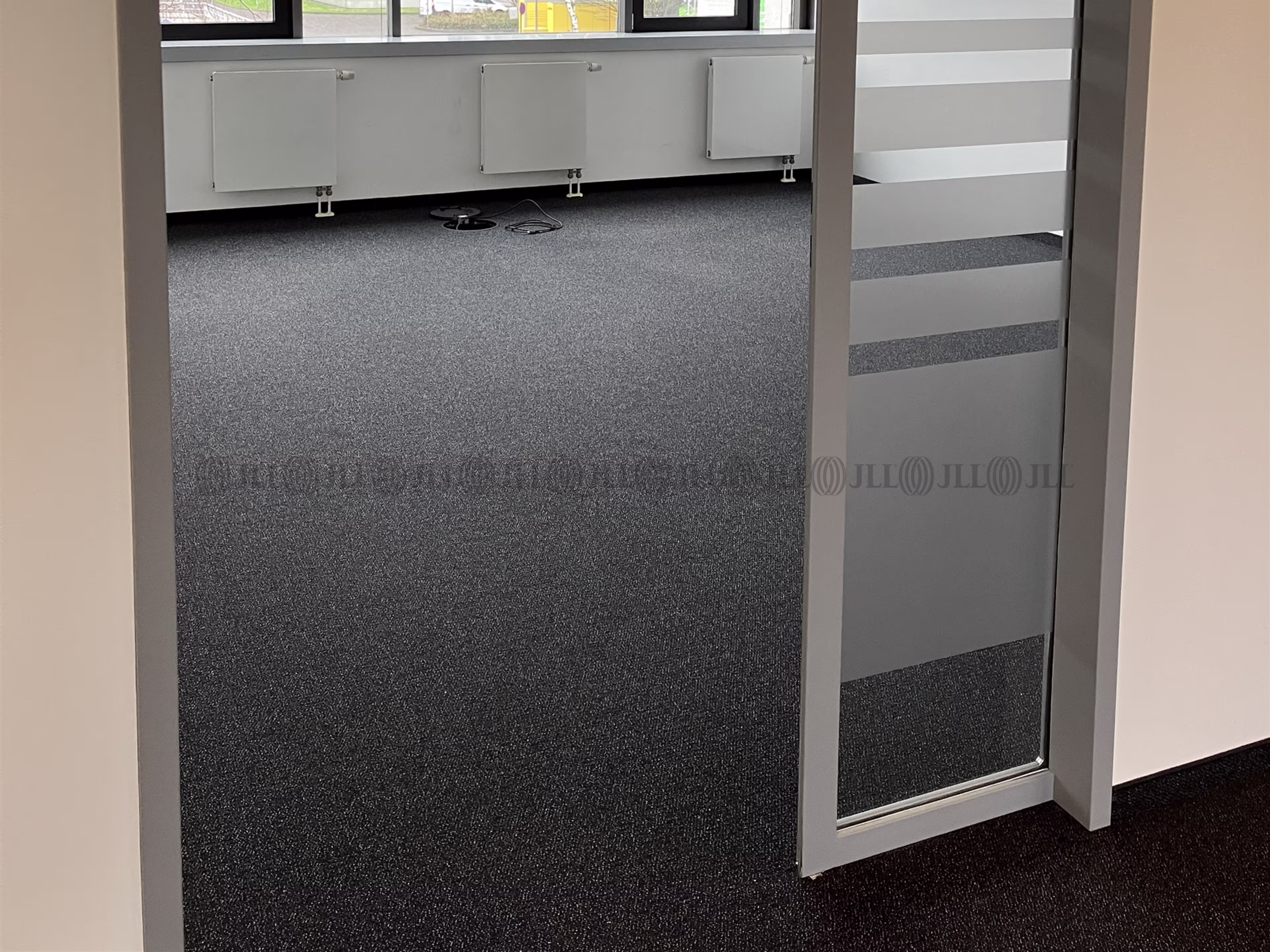 Büroimmobilie - Frankfurt am Main, Schwanheim - F1147