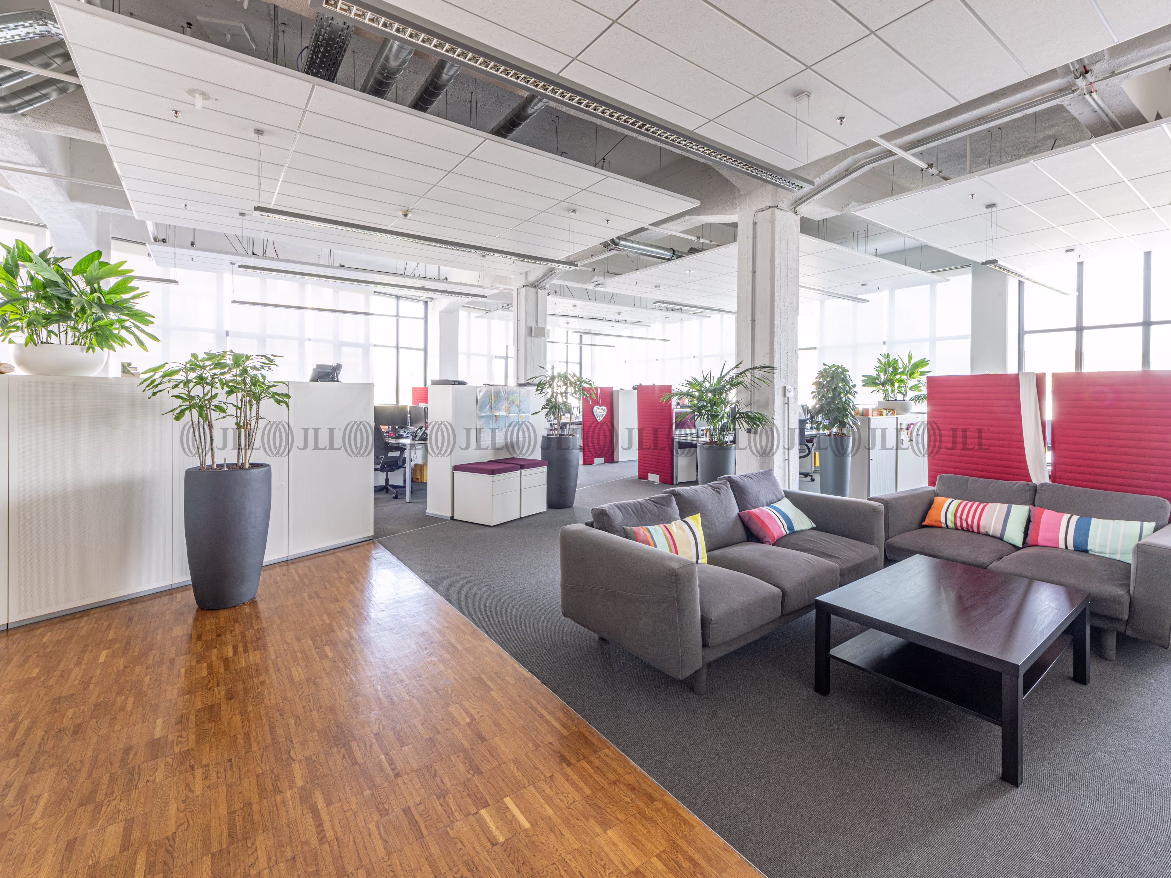 Büroimmobilie - Düsseldorf, Derendorf - D2937 Büroimmobilie - Düsseldorf, Derendorf - D2937