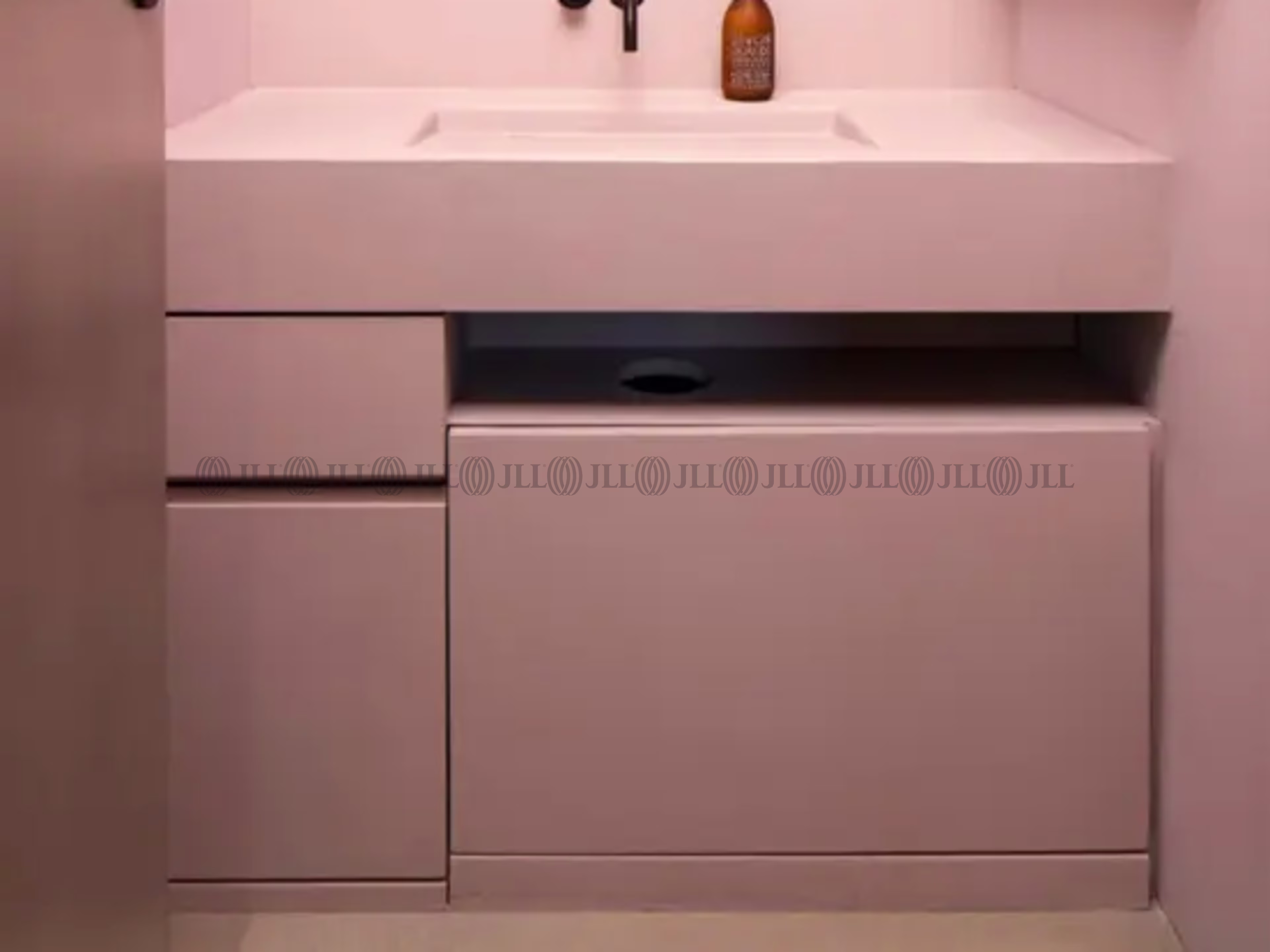 Büroimmobilie - Frankfurt am Main, Ostend - F2504 Büroimmobilie - Frankfurt am Main, Ostend - F2504