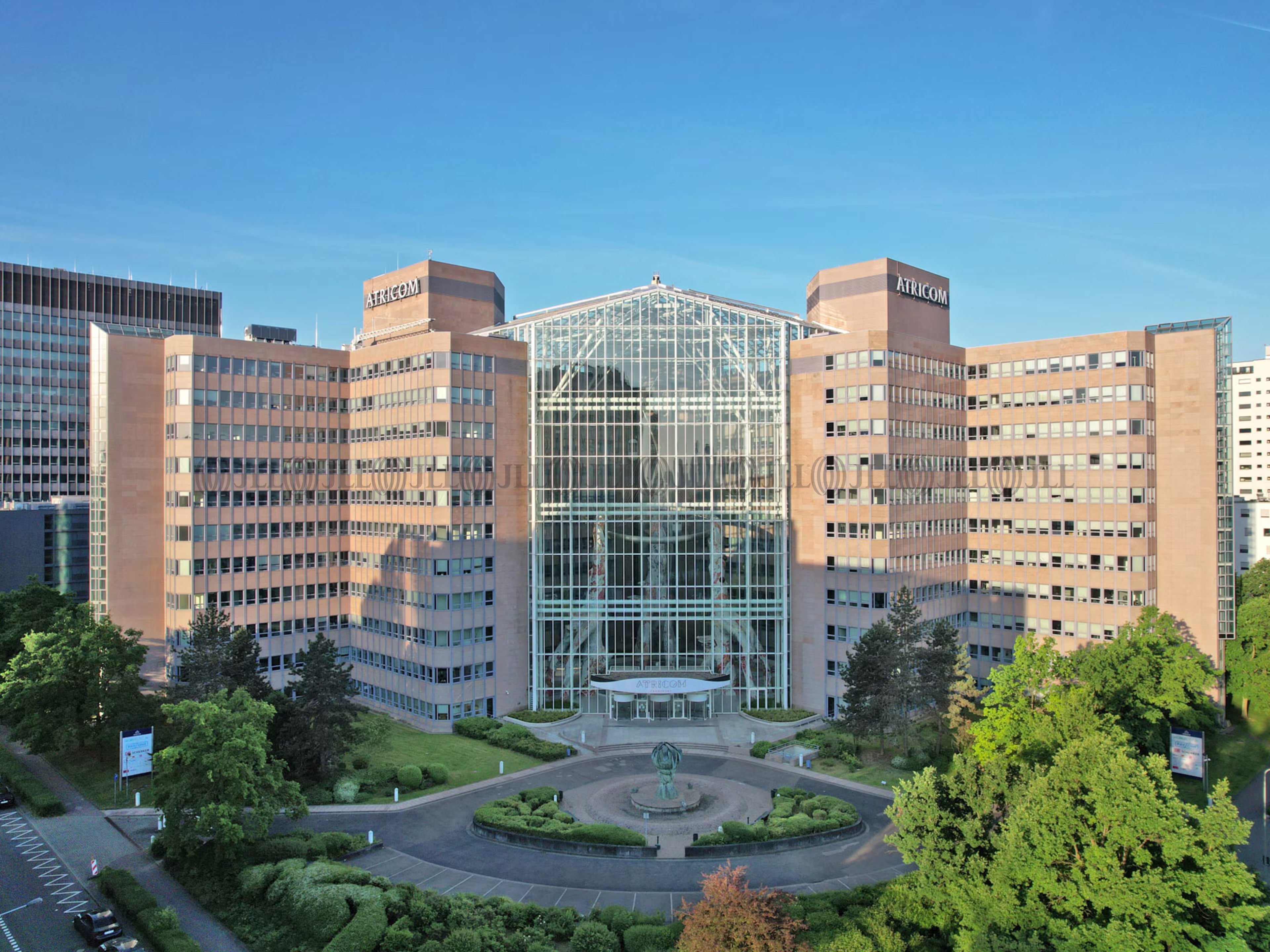 Büroimmobilie - Frankfurt am Main, Schwanheim - F1233
