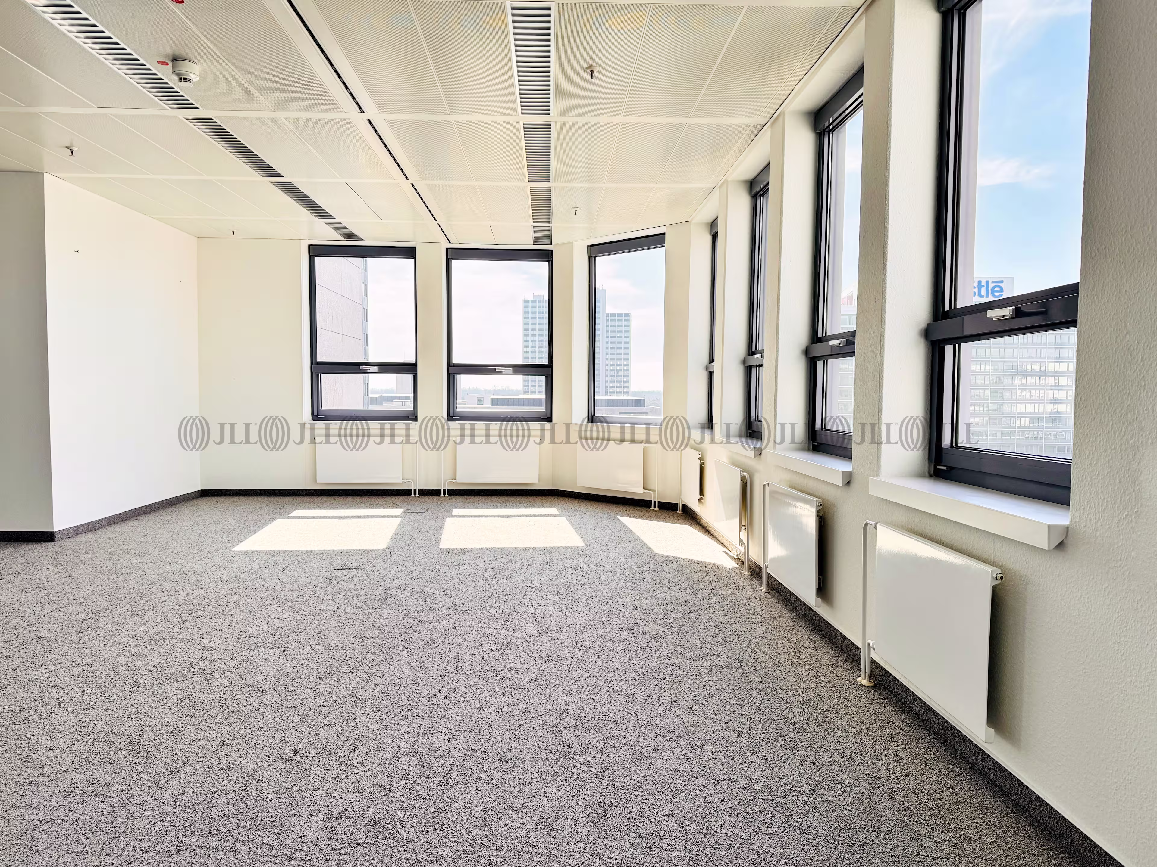 Büroimmobilie - Frankfurt am Main, Schwanheim - F1233