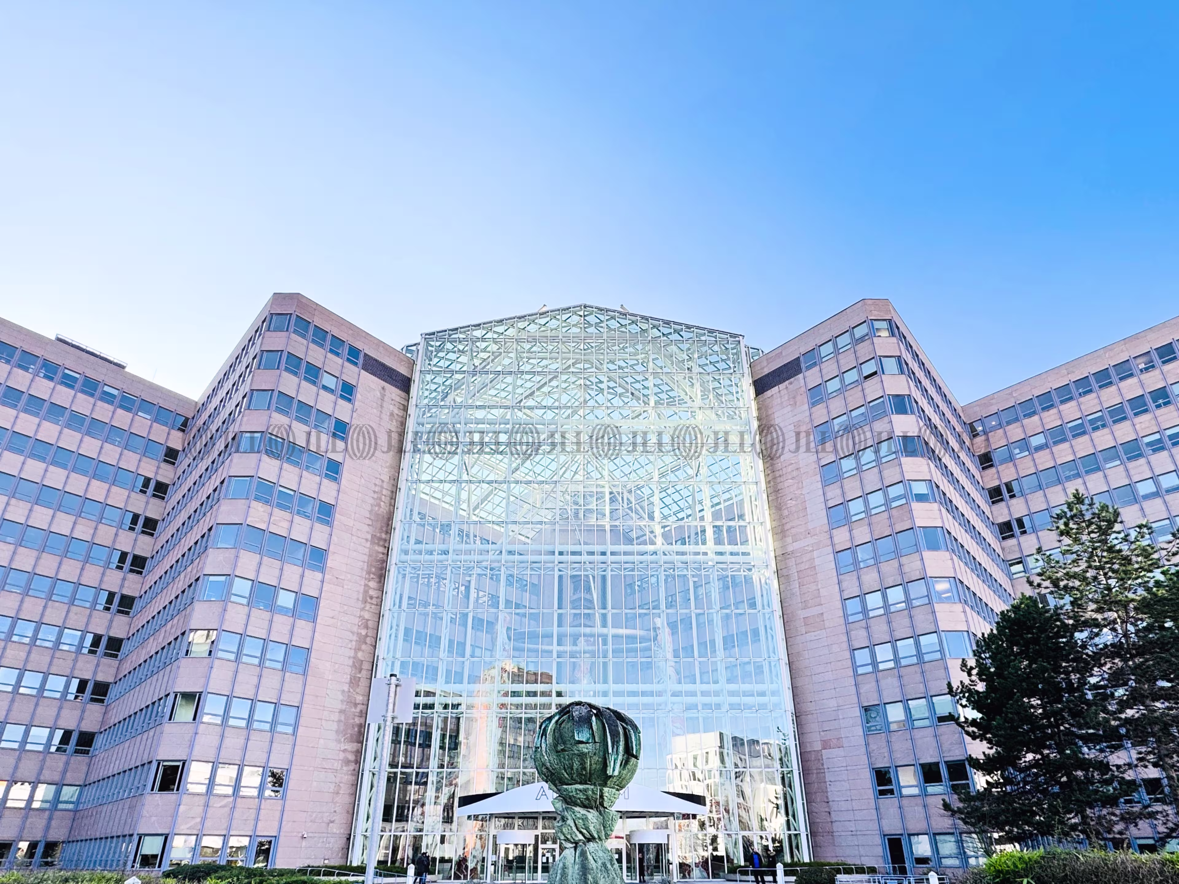 Büroimmobilie - Frankfurt am Main, Schwanheim - F1233