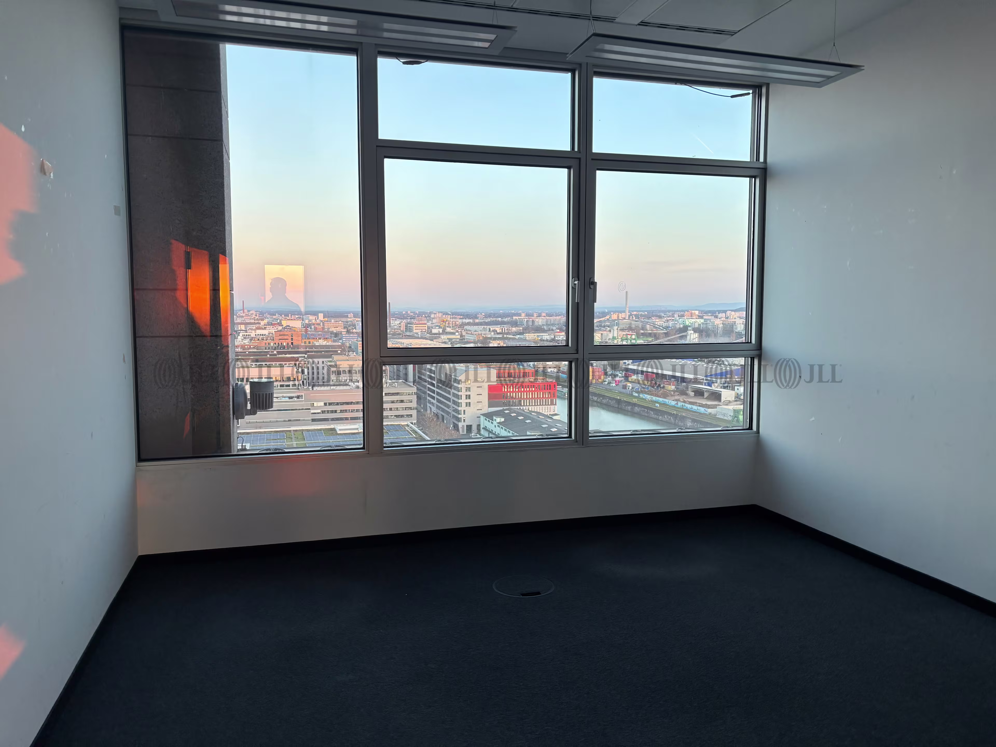 Büroimmobilie - Frankfurt am Main, Ostend - F0294